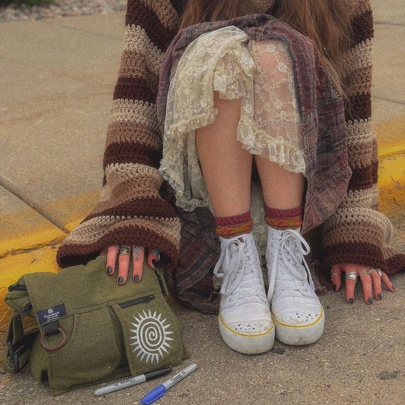 Green Messenger Bag Handmade Cotton Bag Sustainable Vegan Gift - Picture 7 of 8